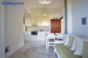 Vista Petros - Image 4