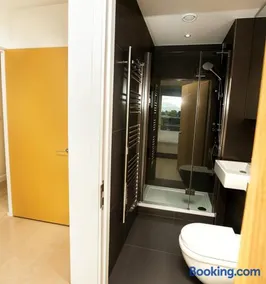 CityScape - Greenwich 2-Bed flat - Image 5