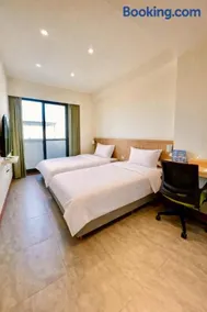 Yunfeng Hotel - Image 4