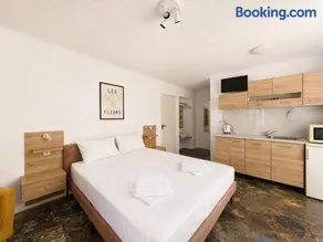 Prado Apartment Hotel - Image 3