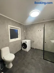 Newly renovated apartment for rent - Image 5