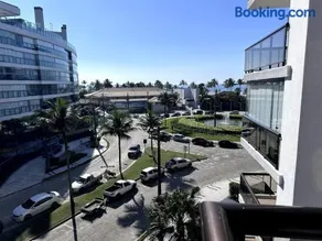 Apartamento pé na areia em Riviera de São Lourenço - Image 1