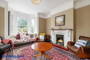 Wicklow House for Large Group with Valley Views and Sauna - Image 3