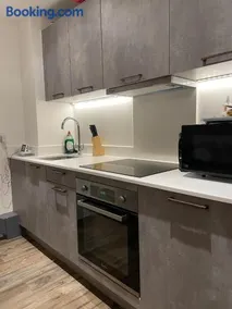 Modern 1 bed Flat- 20mins from Central London - Image 3