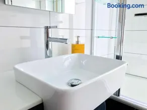 Schöne, neue Ferienwohnung am Rhein und mit Balkon - Image 3