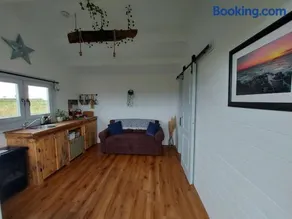 Seafield Cabin - Image 2