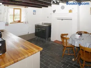 Garden Cottage - Image 2