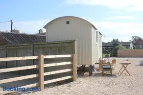 The Shepherd's Hut - Image 4