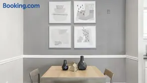 Landing Modern Apartment with Amazing Amenities (ID6915X18) - Image 3