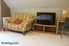 Boutique double room with countryside views - Image 2