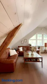 Charming apartment by the sea - Image 2