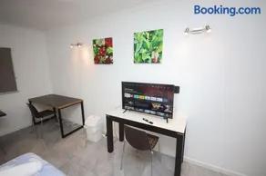 Entire Holiday Apartment - Image 1