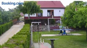 Világosi Apartmanház - Image 1