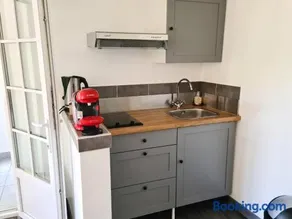 Charmant studio à Saint-Ay, 25 m², avec vue sur le jardin - Image 2
