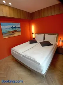Amber's home - Image 2