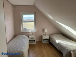 A cozy and spacious three-bedroom semi-detached house awaits guests - Image 3