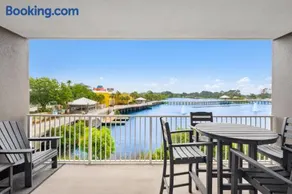 Laketown Wharf #137 by Nautical Properties - Image 3
