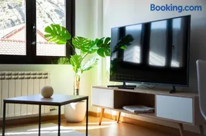 Modern flat for Pyrenees Adventures - Free Parking - Image 4