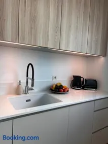 Riverside Apartment - Image 2
