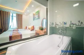 Happy Hotel - Image 3