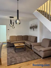 Luxury Comfort Home - Image 1