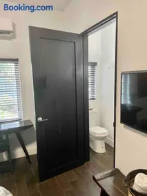 Vive Zen Queen Room - Image 4