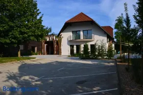 Hotel Rakar - Image 1