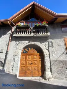 Casa nel centro storico di Borno - Image 1