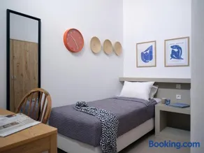 Sunset Rocks Residence - Image 4