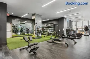 Modern Loft 15 Min from NYC with City View & Pool - Image 2