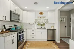 Lakefront - Grill - Bunk Beds - Sleeps 6 - Image 2