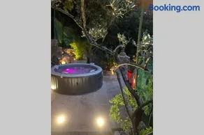 Les clapiers appartement avec jacuzzi et rivière. - Image 1