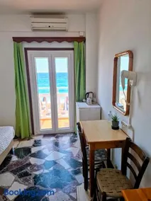Lefteris Rooms - Image 5