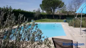Gîte Avec Piscine La Petite Gironde - Image 1