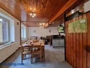 Maison de village en pierres à Chalmazel, idéale pour la nature - Image 2