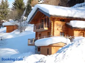 Chalet Chaperon Rouge - Image 1