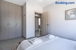 Modern 2-Bedroom Apartment in Oroklini, Larnaca - Image 3