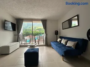 Apartamento Moderno en Apulo - Image 2