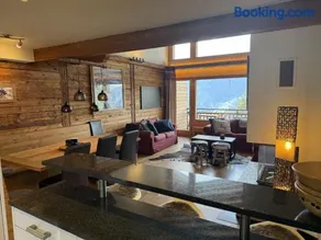Central Verbier 5-bedroom Penthouse with Pool, Sauna, Gym, Stunning View - Image 1