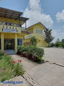Berastagi Mountain View Homestay & Pizzeria - Image 4