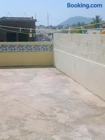 Affordable home stay - Image 5