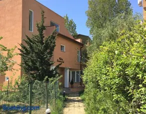 Vila Smarald Apartments - Image 1