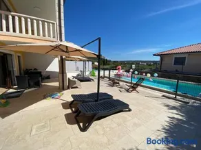 POP'S POOL PLACE - Image 1