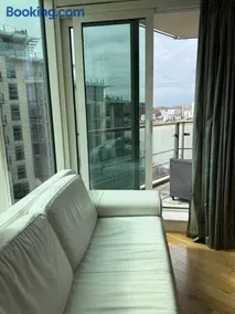 Beautiful 2 bedroom Apartment on the River Thames - Image 4