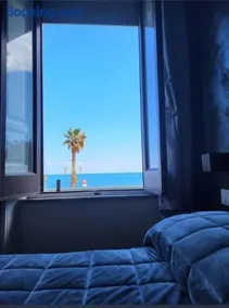 Belvedere Lacinio Luxury Rooms Fronte Mare - Image 1