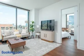 Back-Bay 2BR Penthouse w Roof top and GYM - Image 1
