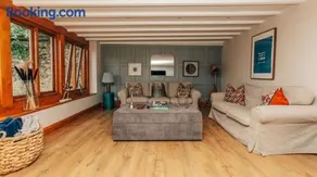 The Little House Luxury Cotswolds Stunning Views - Image 2