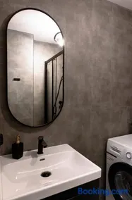 ClickTheFlat Conrada Apart Rooms - Image 3