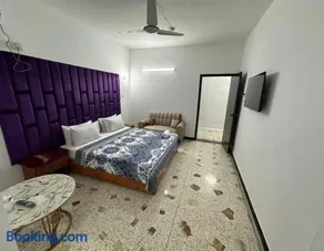 Paradise Guest House DHA - Image 4