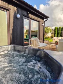 Number 4 - Boutique Stay & Private Mini Spa - Image 1